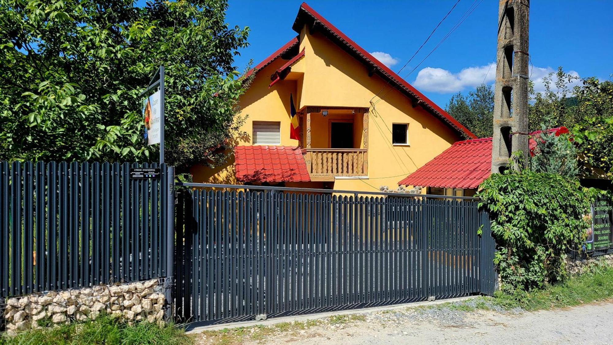 Casablanca Villa Podu Dimbovitei Exterior photo